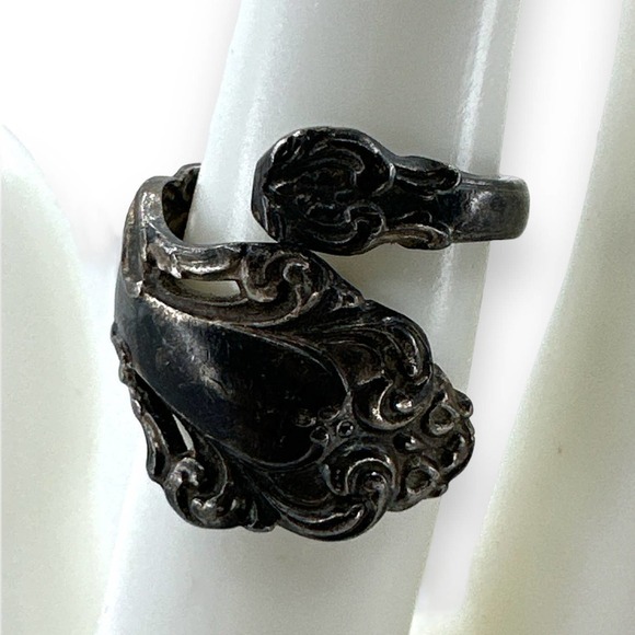 Reed & Barton Spoon Ring Size 6 - Picture 1 of 8